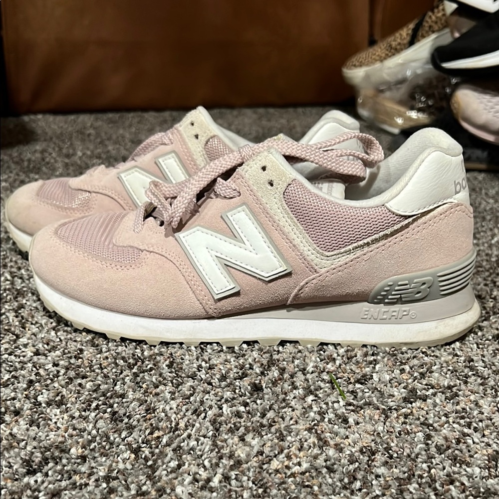 New Balance Women's Pink Sneakers